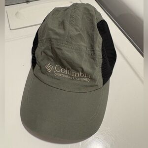 Columbia Black and Olive Cap